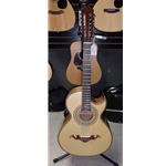 Luis Javier Flores Bajo Quinto Spruce and Cedar ,w/case